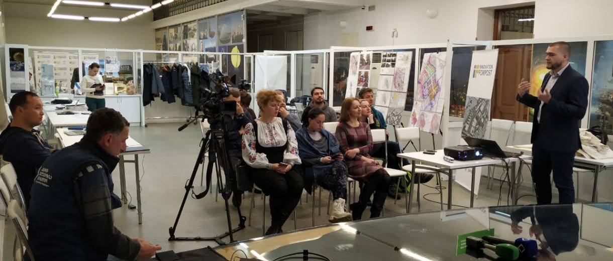 Туристические возможности Днепра презентовали иностранным журналистам: фото