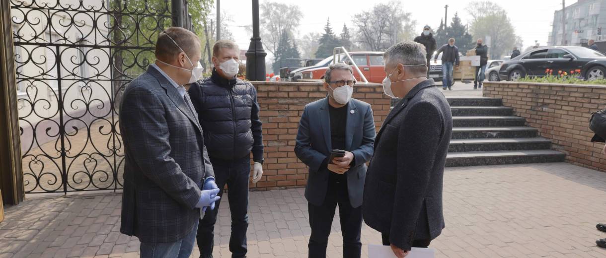 Завдяки Борису Філатову та Геннадію Корбану відтепер у Дніпрі можна проводити 100 ПЛР-тестів на день