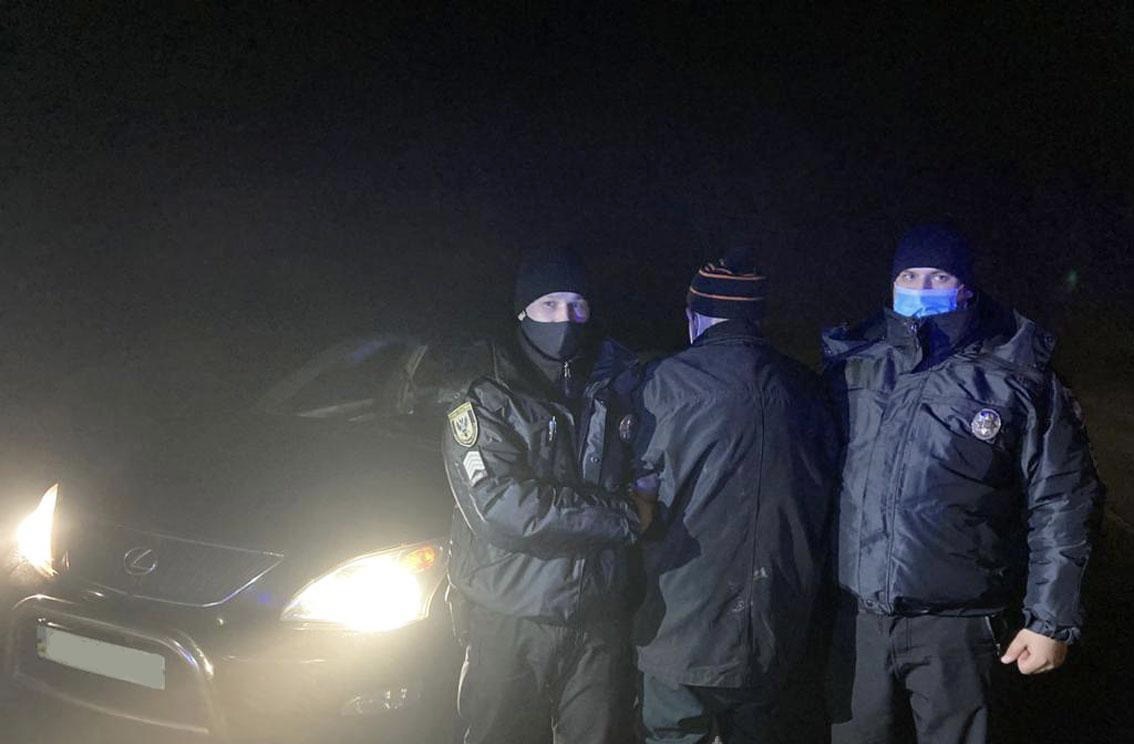 «Честный обмен»: 80-летний дедушка угнал Lexus, но взамен оставил велосипед Аист 