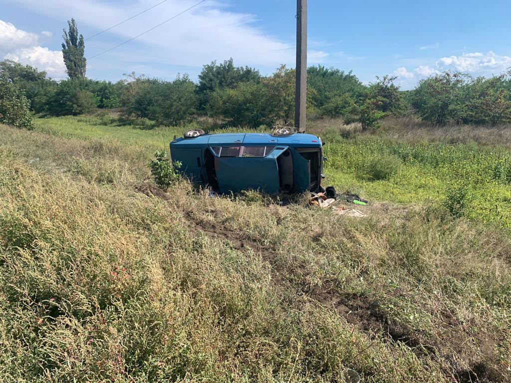 У Нікополі чоловік викрав дві автівки та потрапив у ДТП