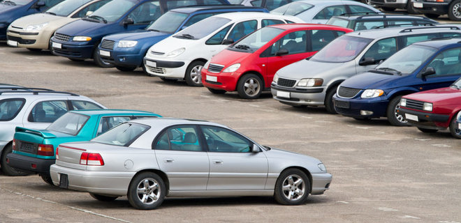 В Україні з 14 грудня будуть нові правила реєстрації автомобілів. Відео