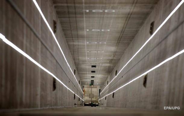 В Днепре оборвался лифт с людьми