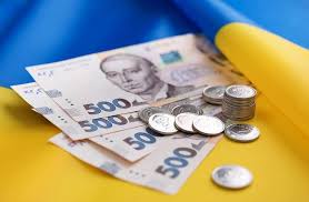 Минимальную зарплату повысят до 6500 грн