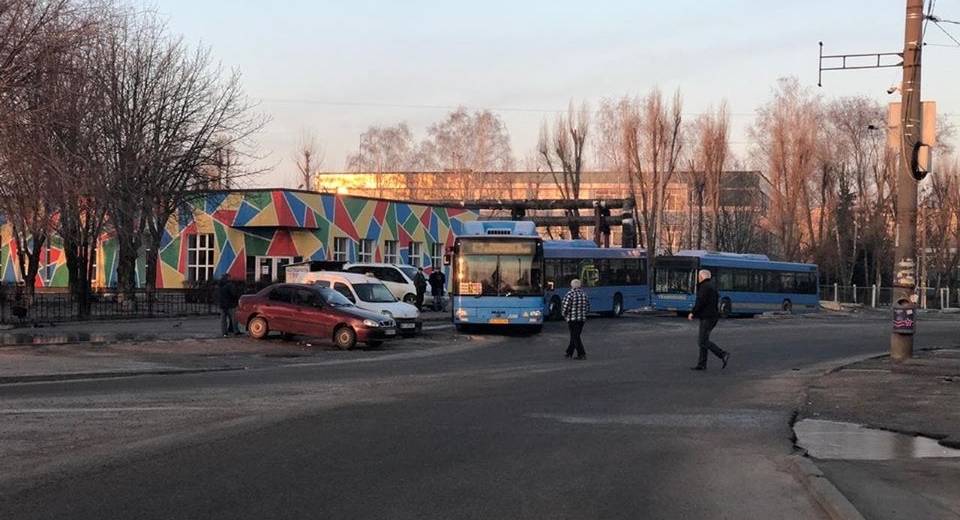 В Днепре еще на одном из маршрутов появились автобусы большой вместимости
