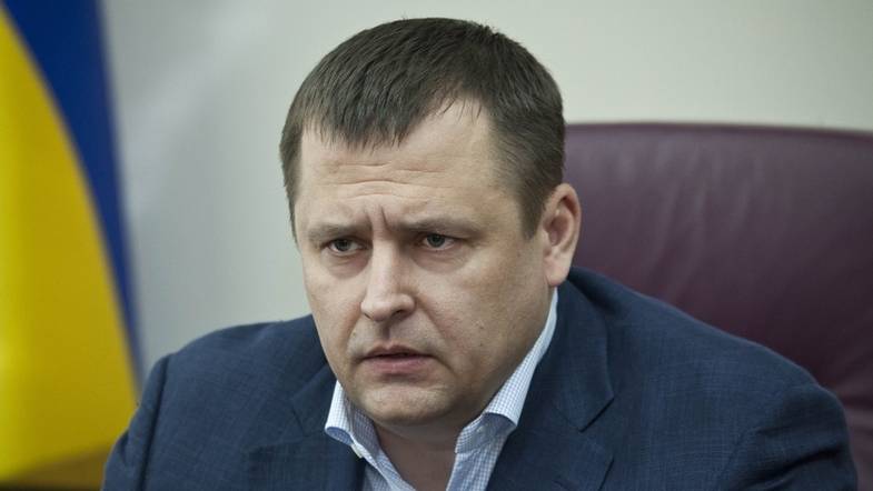 “Набирайтесь мужества задать ЛЮБЫЕ вопросы”: Борис Филатов зовет на плавучий брифинг под  мост