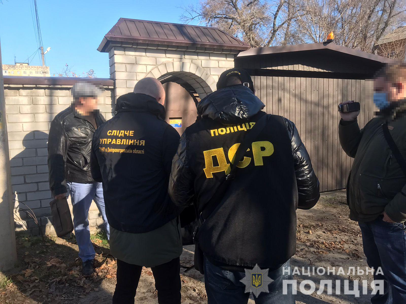 Вымогательство и запугивание: в Днепре задержали крупную банду рэкетиров (ФОТО, ВИДЕО)