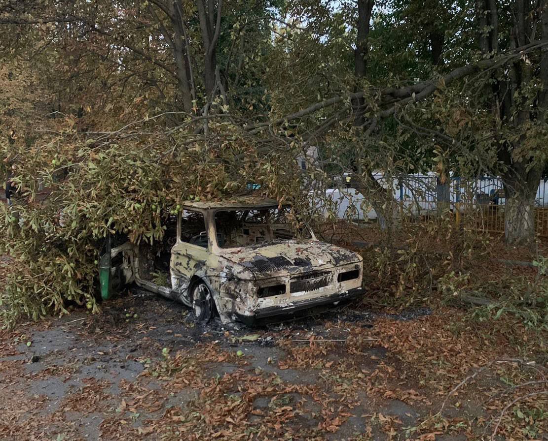 Вночі ворог вкотре атакував область, поранений  56-річний чоловік