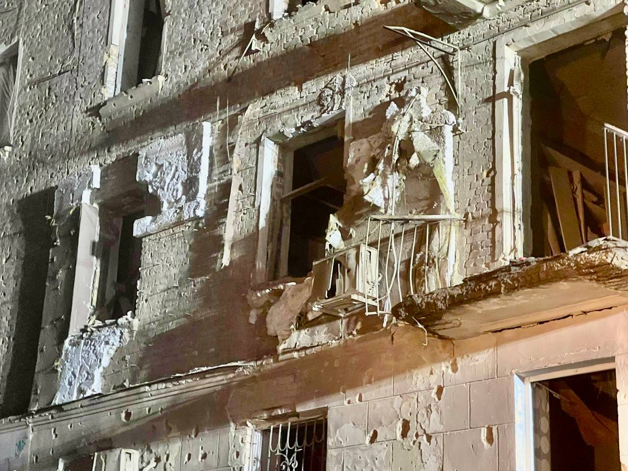 11 постраждалих внаслідок ракетної атаки по Кривому Рогу досі в лікарнях