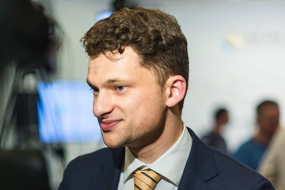 Як розплатитися, якщо немає світла: нові зручності від ТехноУряду