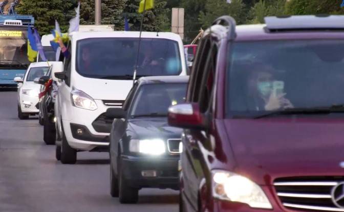 У Дніпрі відбувся автопробіг до Дня вишиванки (ВІДЕО)