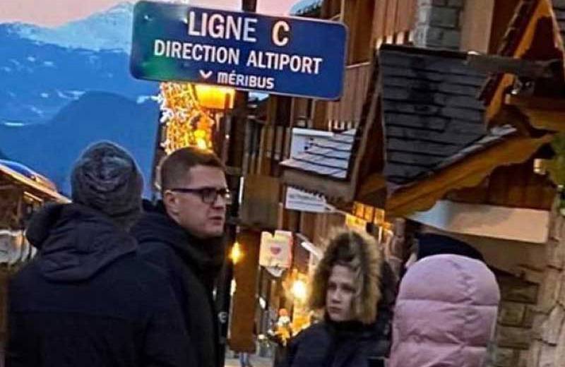 Голову СБУ в день наради бачили у бані у готелі в Альпах