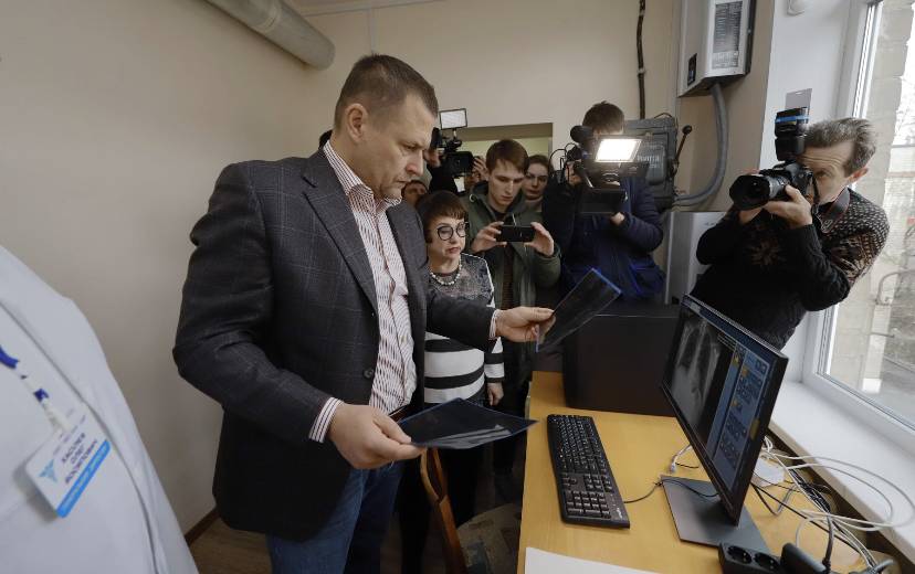 Борис Філатов: Поки держава недофінансовує медичну галузь, місто підставляє лікарням плече