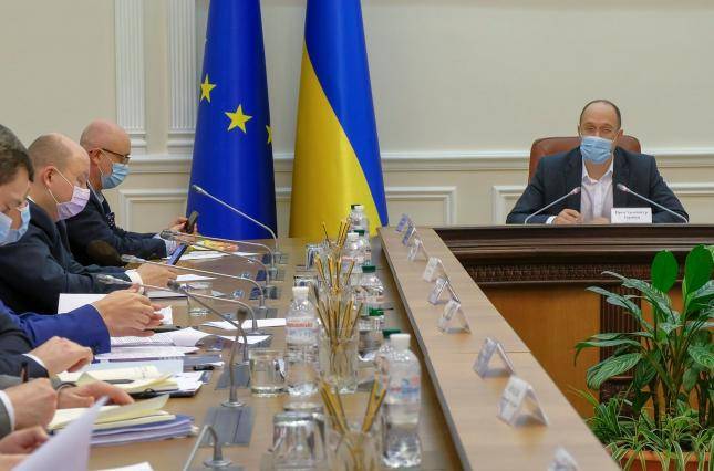 Кабмин ввел режим чрезвычайной ситуации: Что это и в чем отличие с чрезвычайным положением (ВИДЕО)