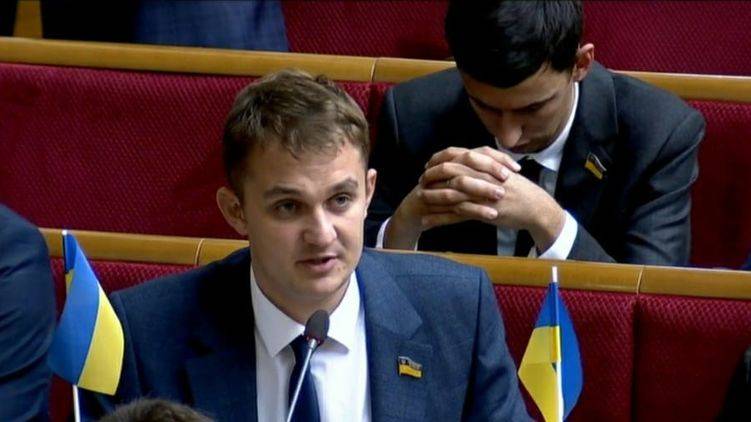 Депутат от “Слуги народа” посоветовал пенсионерке продать собаку, чтобы оплатить коммуналку (ВИДЕО)