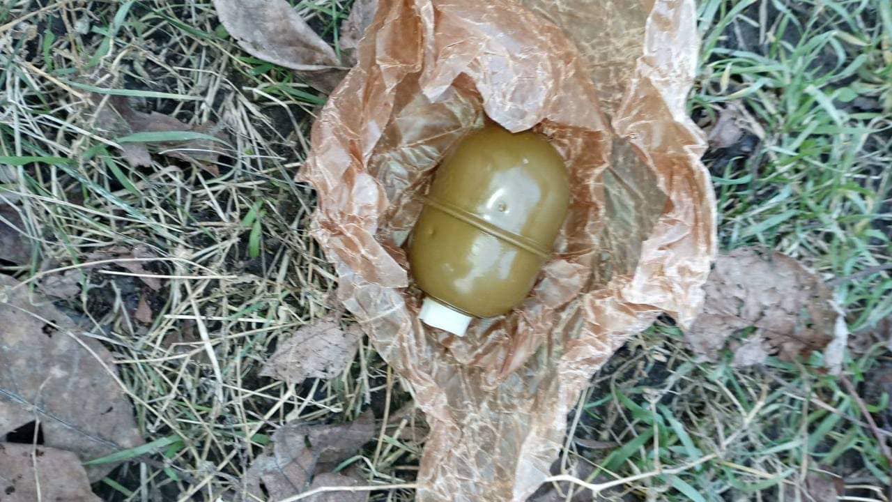“Особливі” подарунки”. У Дніпрі комунальники знайшли у сміттєвому баку мішок з боєприпасами. Мер Філатов нагородив робітників за пильність