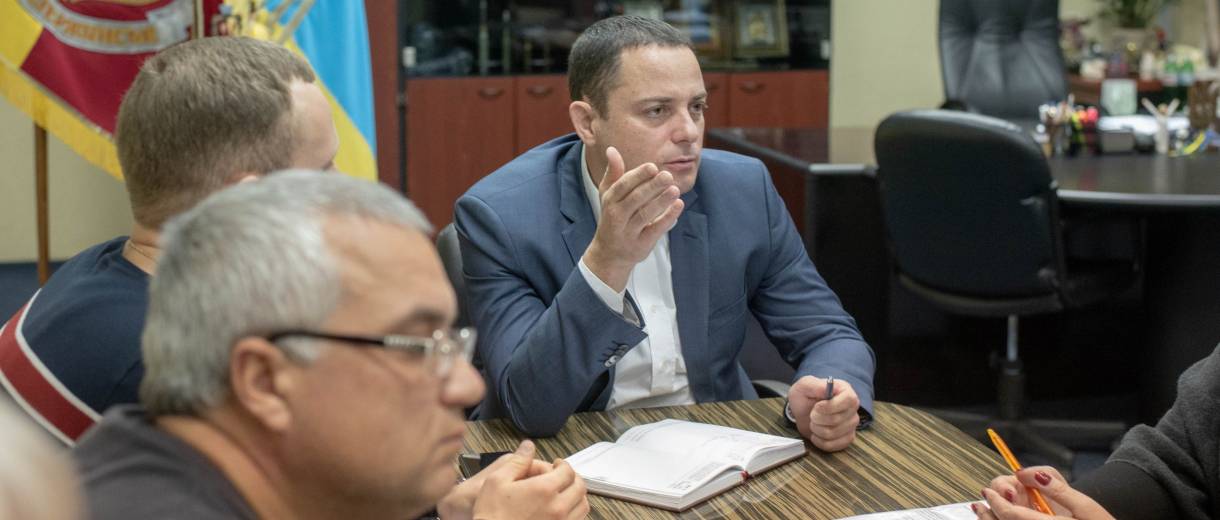 Мэр Каменского провел совещание с представителями общественной организации «Союз руководства ОСМД»