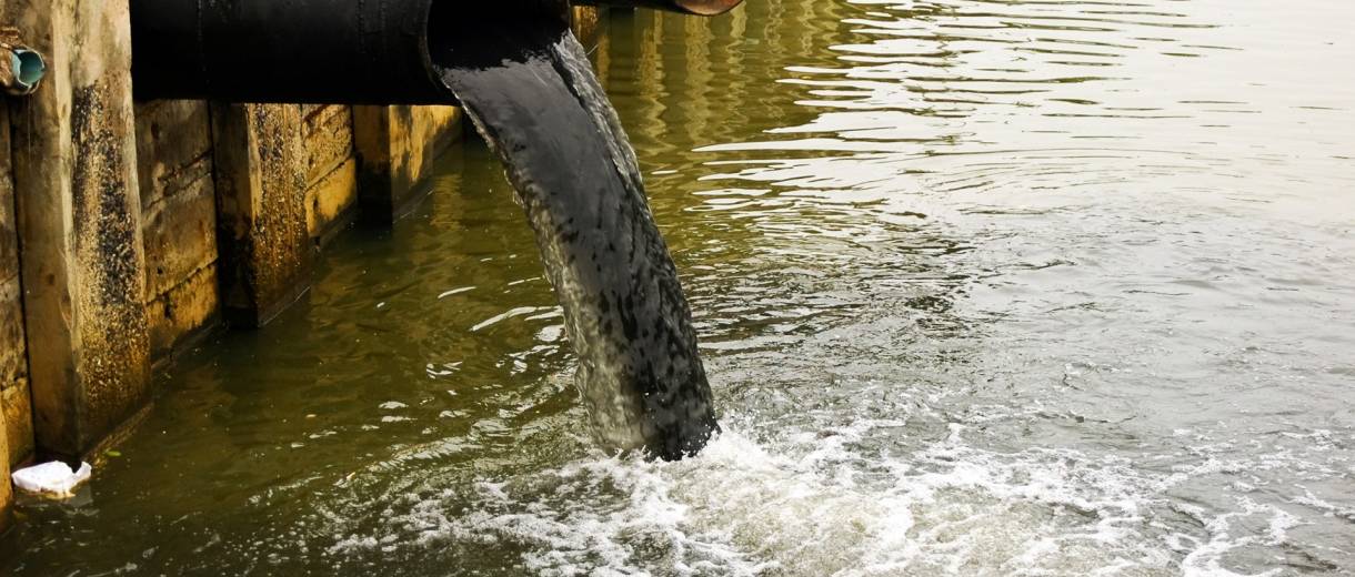 Мутные марганецкие воды: нардеп Денисенко давит на следствие, а фирма, приближенная к Олейнику, может спровоцировать техногенную катастрофу