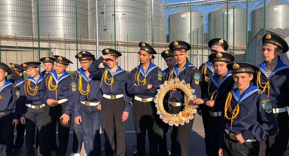 Мэр Днепра отправил в плаванье курсантов флотилии