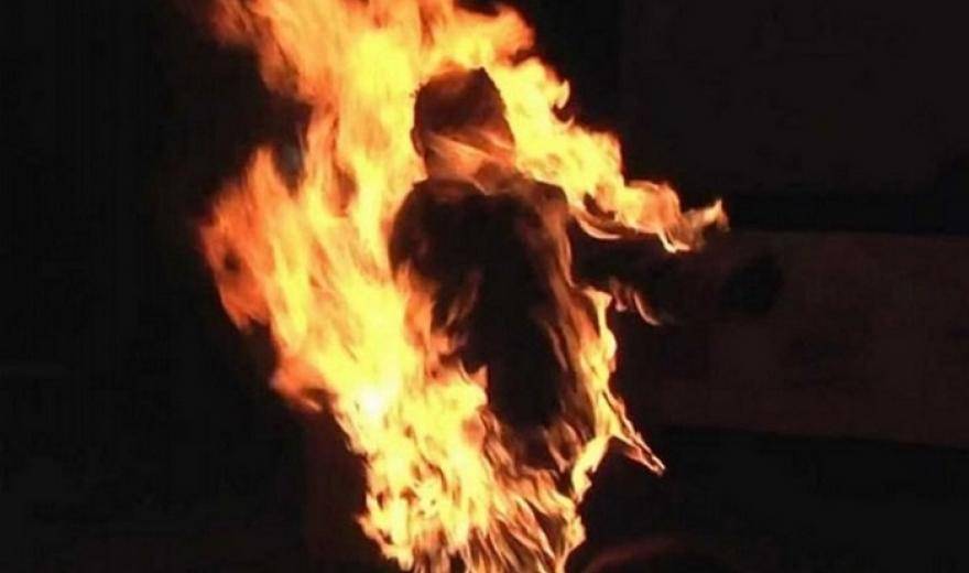 В Днепре разыскивают людей, снявших на видео горящего в костре бездомного