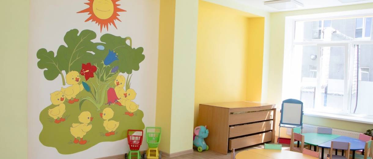 Дніпровські митці дизайнерськи оформили дитячий садок (ФОТО)