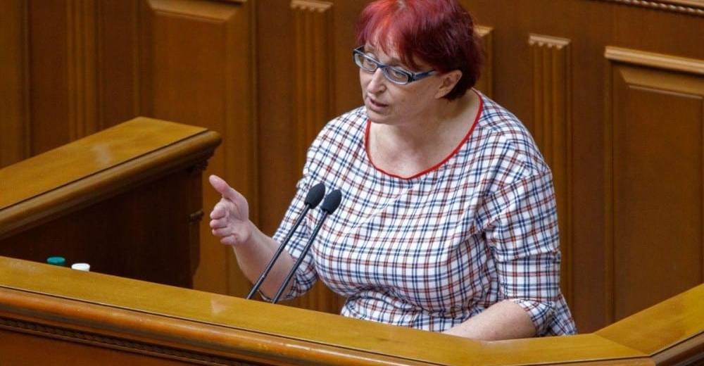 “Слуга народа” Третьякова: у безработных рождаются дети “низкого качества”. ФПУ требуют ее отставки