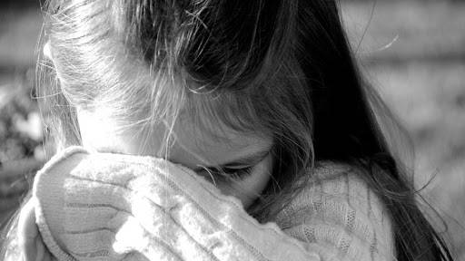 Полиция задержала мужчину, который приставал к ребенку на улице (ВИДЕО)