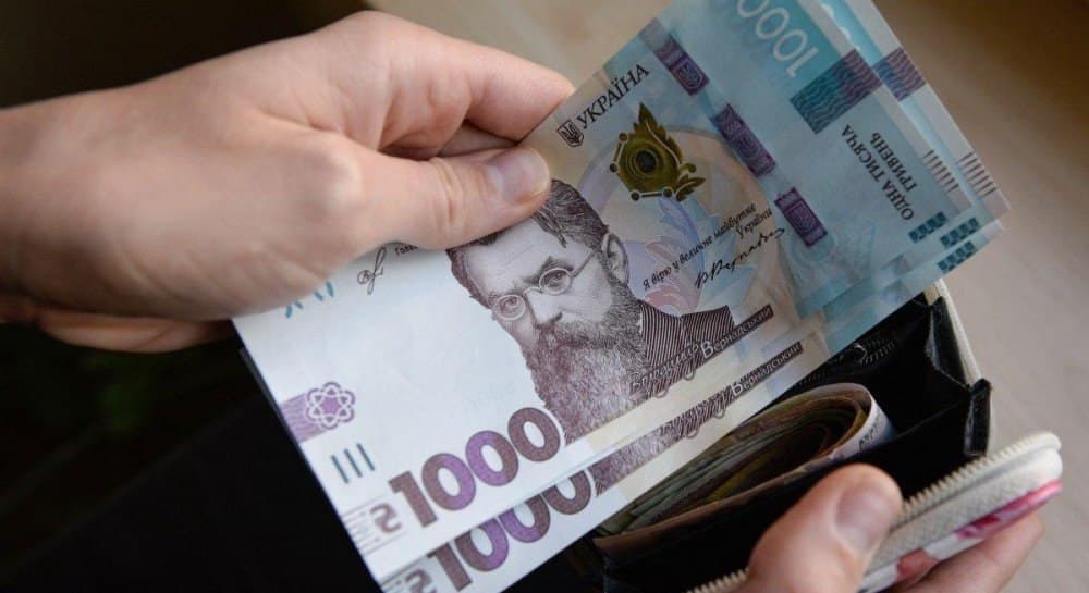 Ковидную 1000 можно будет получить с 14 лет: подробности