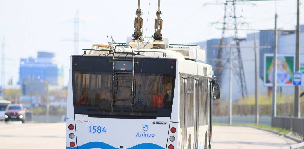 В Днепре электротранспорт на два дня изменит график движения