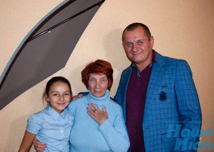 Газета «Наше місто» объявляет конкурс «Депутат становится волшебником»