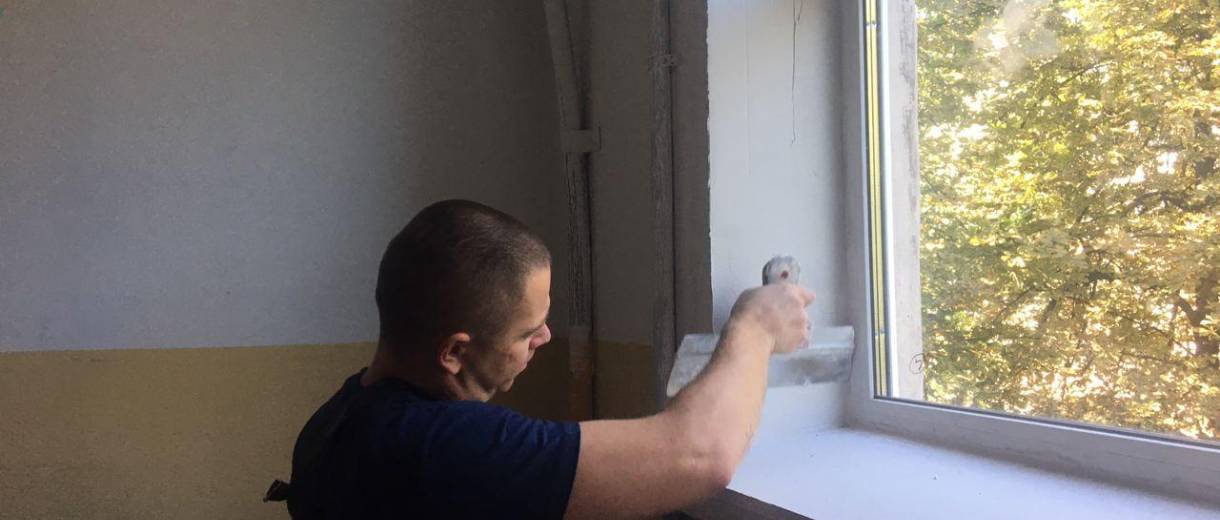 В Днепре спустя много лет отремонтировали подъезды многоквартирного дома (ВИДЕО)