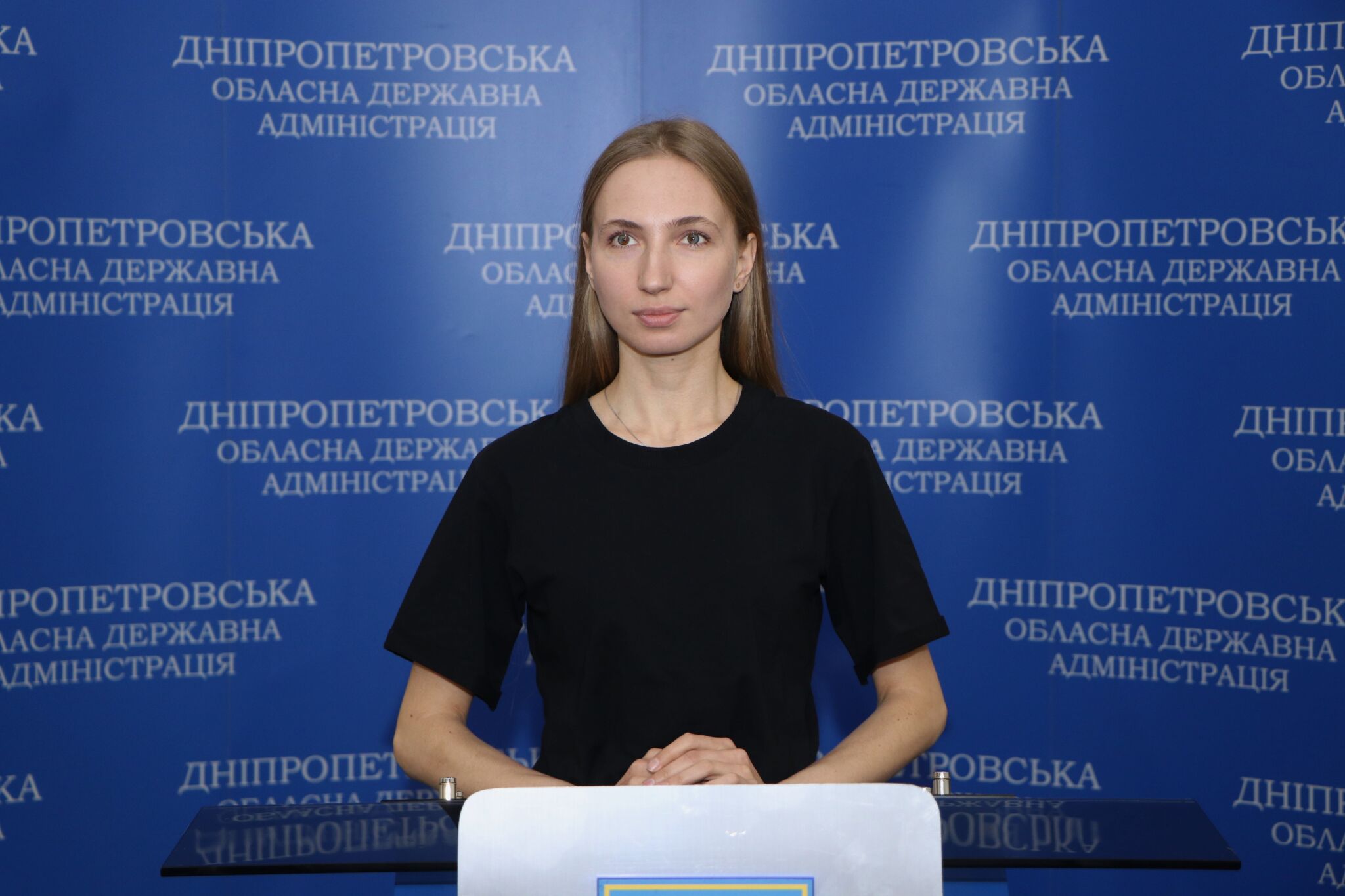 Мобільний офіс та власне телебачення: як молодіжний департамент міськради Дніпра допомагає колегам з Луганщини