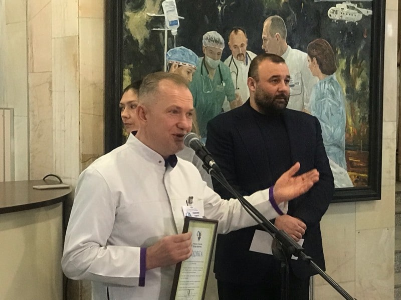 В Днепре депутаты от “слуг”, наплевали на позицию Зеленского и поддержали криминального авторитета (ФОТО)