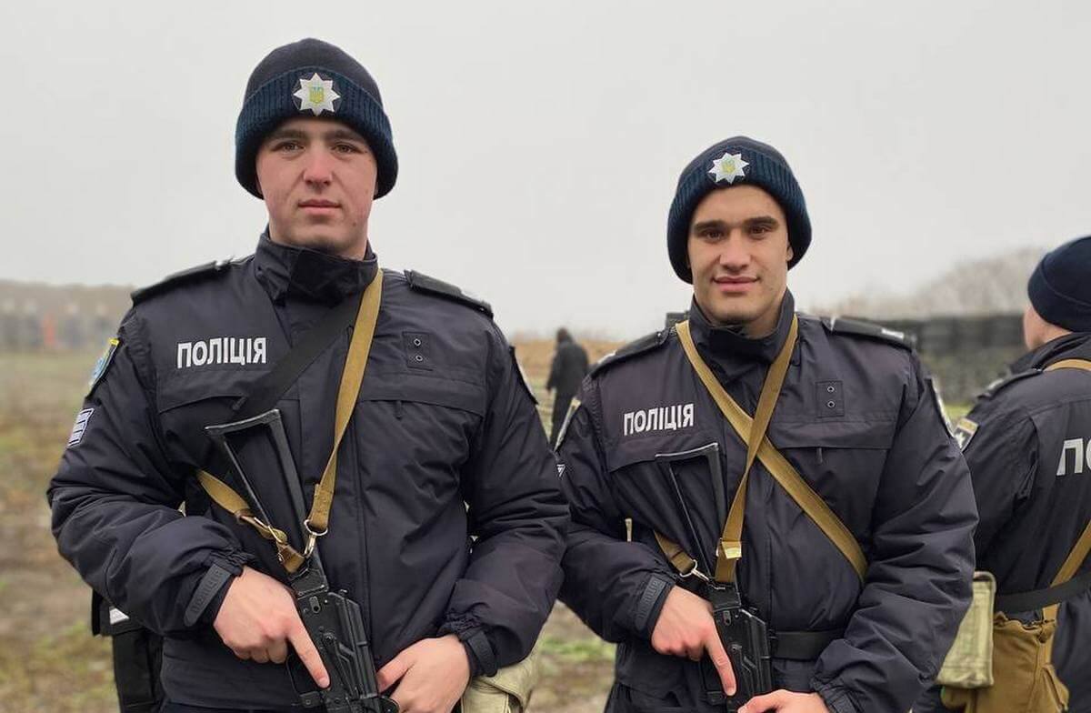 У Дніпрі курсант ДГУВС врятував переселенця від суїциду