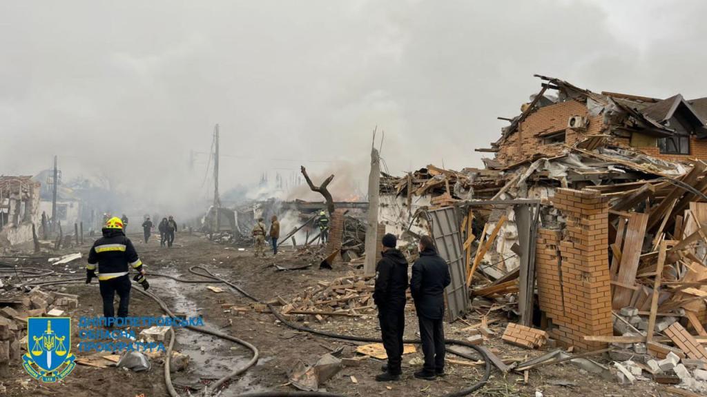 Прокуратура показала наслідки ракетного удару по Дніпру