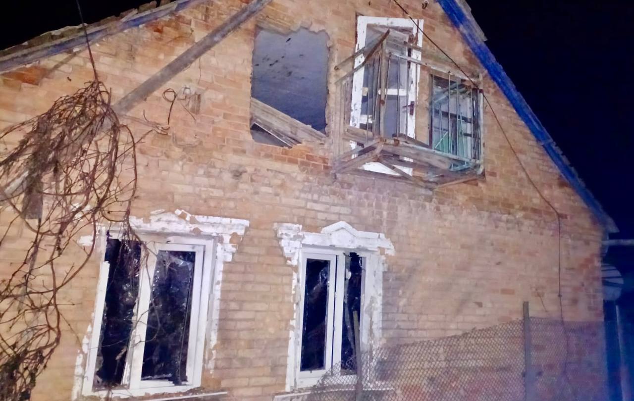 50 снарядів по мирних населених пунктах. Як минула ніч на Дніпропетровщині?