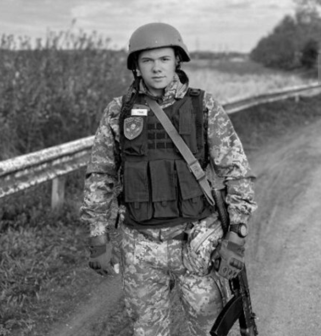 Дніпро прощається з Героєм-добровольцем