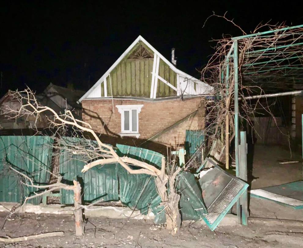 Під час нічних обстрілів на Дніпропетровщині постраждала восьмирічна дитина
