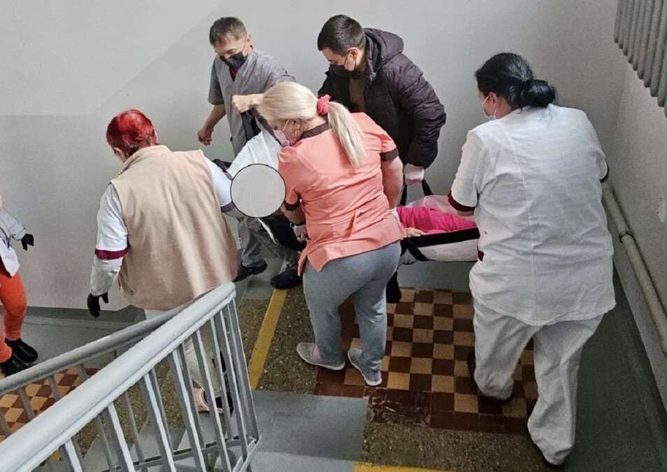 Енергетики у Дніпрі працювали з початку ночі: ОВА розповів про ліквідацію наслідків нічного обстрілу