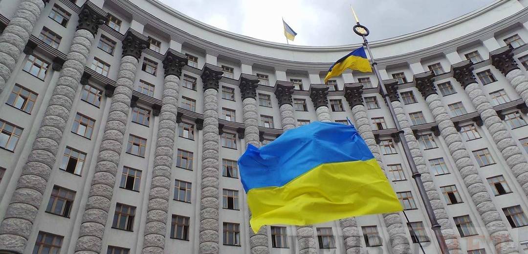 Запрет поездок на автобусах между городами, кредитные каникулы и прочие ограничения, которые нас ждут в связи с коронавирусом (ВИДЕО)