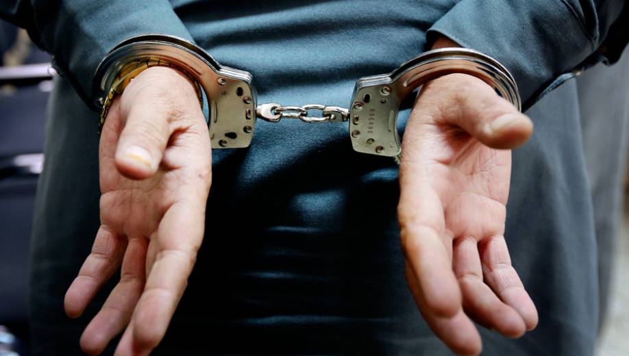 В Днепре задержали сутенера из России, который организовал бордель: фото, видео