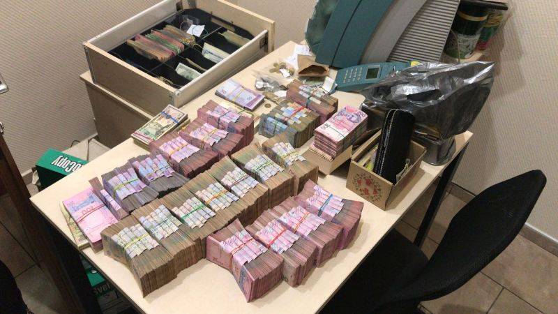 В Днепре разоблачили коммерсантов, финансирующих терроризм: фото