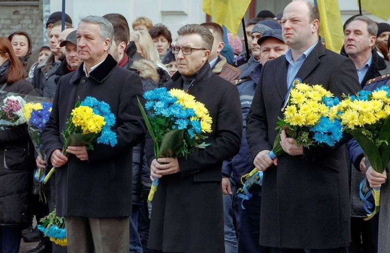 В Днепре отметили годовщину со дня рождения Тараса Шевченко: фото