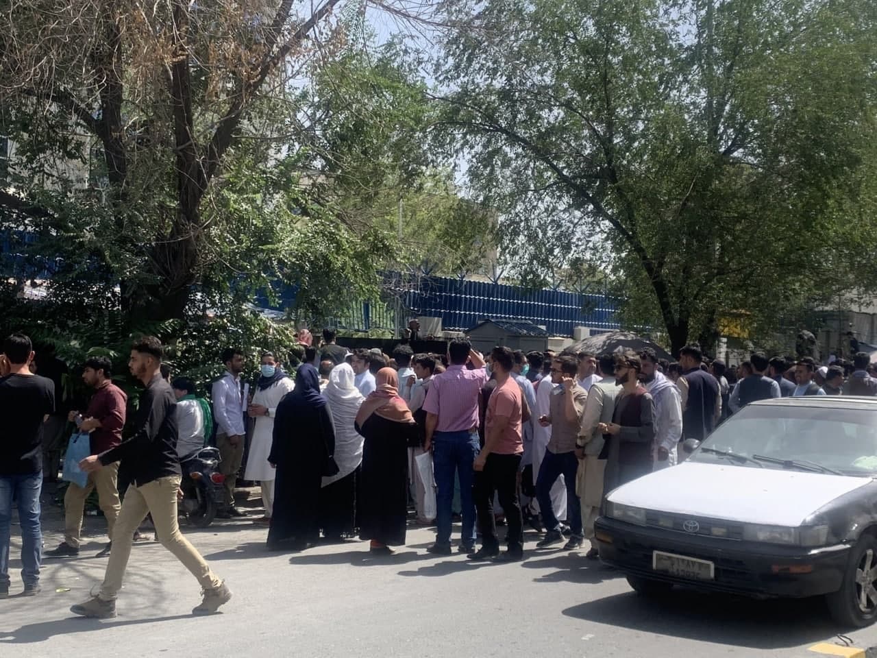 Талибы вошли в Кабул, правительство Афганистана готовится к мирной передаче власти