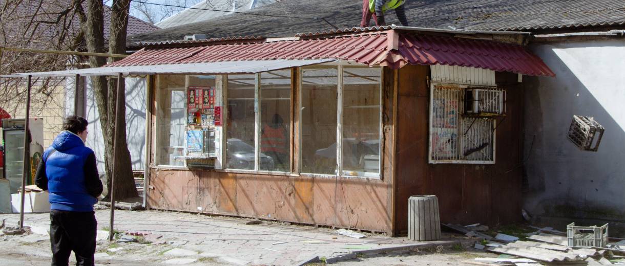В Днепре продолжается борьба с местами незаконной продажи алкоголя на разлив: фото