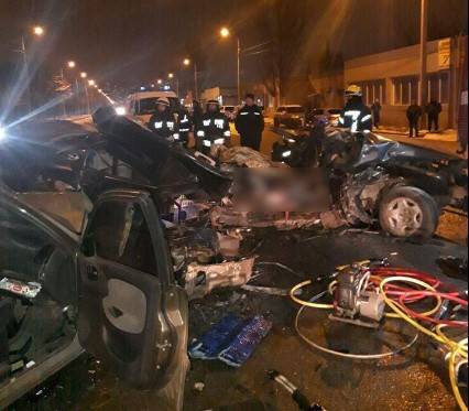 Страшная авария в Днепре унесла жизни двоих людей