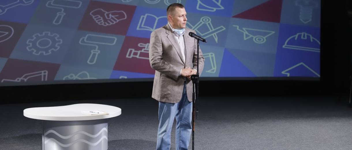 Борис Філатов: «Центральна влада повинна дати місцевому самоврядуванню можливість передати кошти вниз — напряму до людей у дворах»