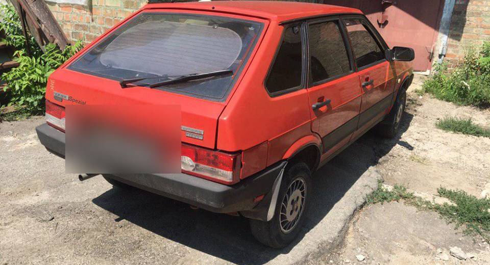 У Дніпрі патрульні виявили авто з крадіями