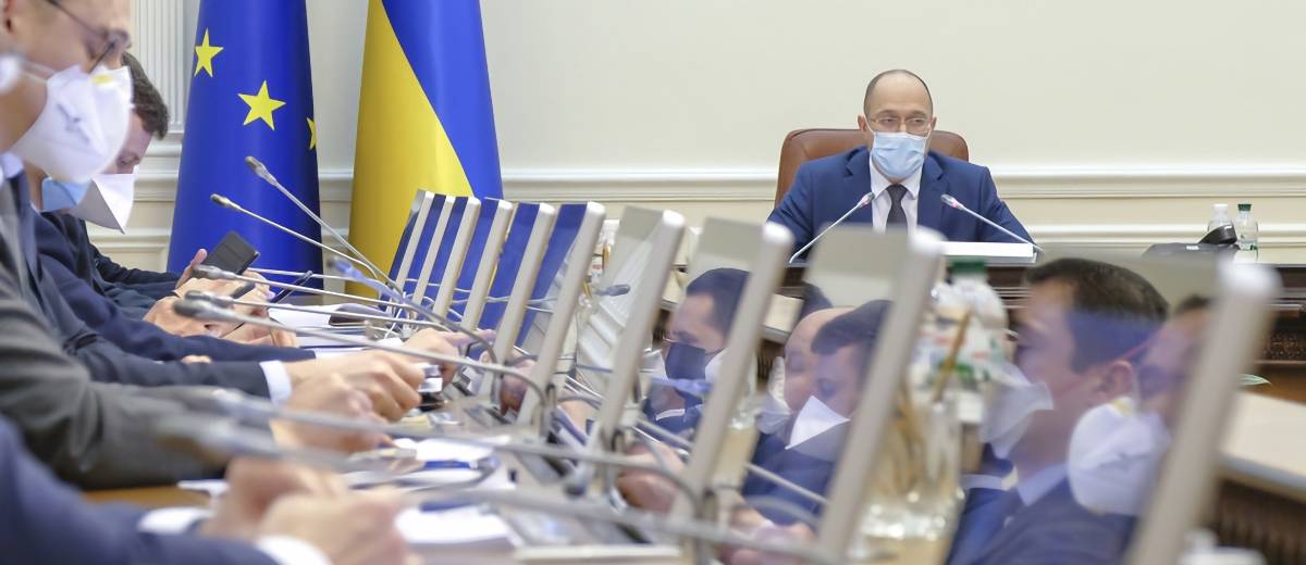 Кабмін затвердив етапи послаблення карантину з 22 травня