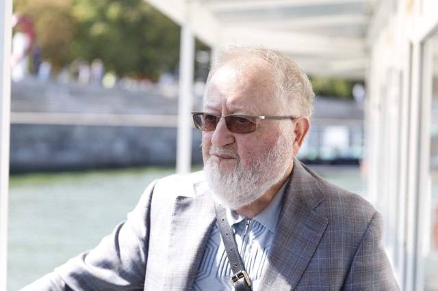 Смішно та неприємно, – генпідрядник ремонту Центрального мосту розповів про враження від зустрічі з активістами