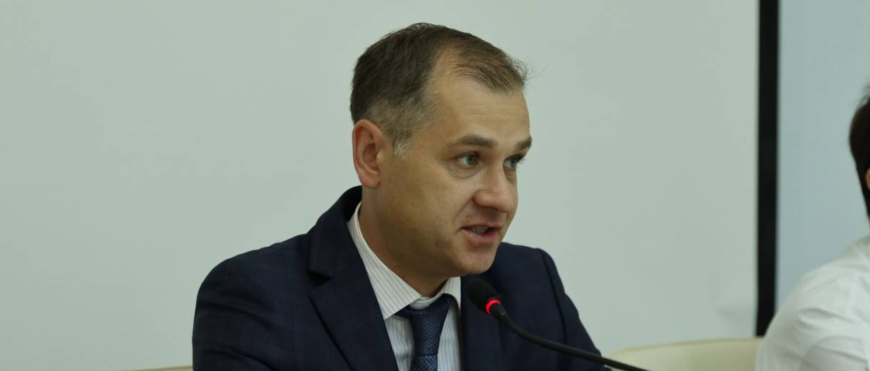 В Україні з’явилась партія, яка витрачає гроші на допомогу людям, а не на власний піар